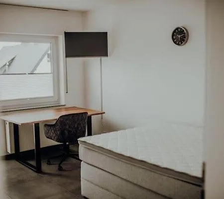 Grosszuegiges Fuer 12 Neu Renoviert Casa de Férias *