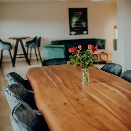 Grosszuegiges Fuer 12 Neu Renoviert Casa de Férias Kirchwald